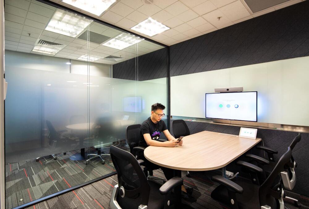 monochromatic office design